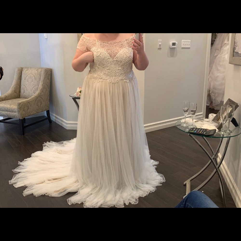 Wedding dress